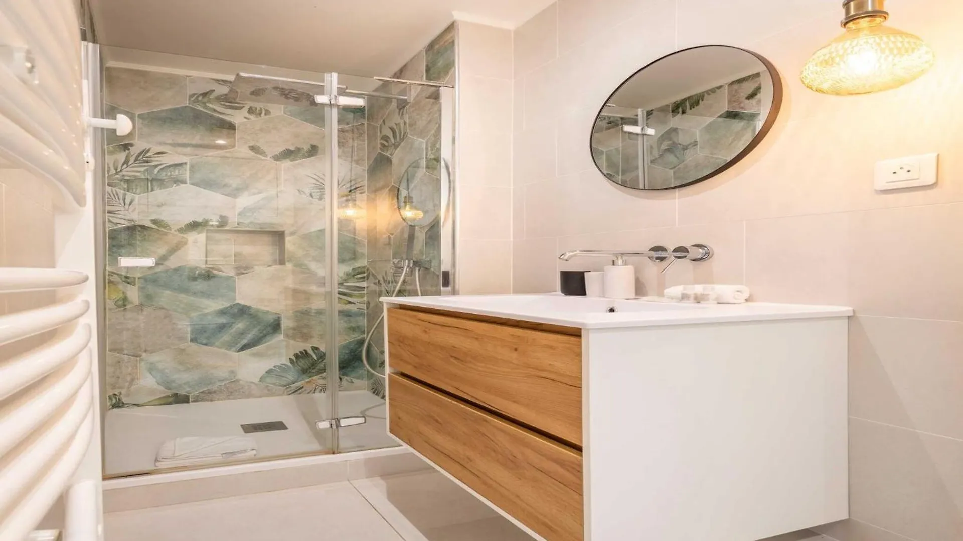 Charming Apartment -1Br 4P- Notre Dame Du Mont Marseille 0*,